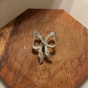 Elegant Silver Bow Brooch